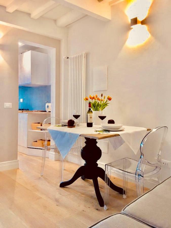 Booking Florenţa Exterior foto